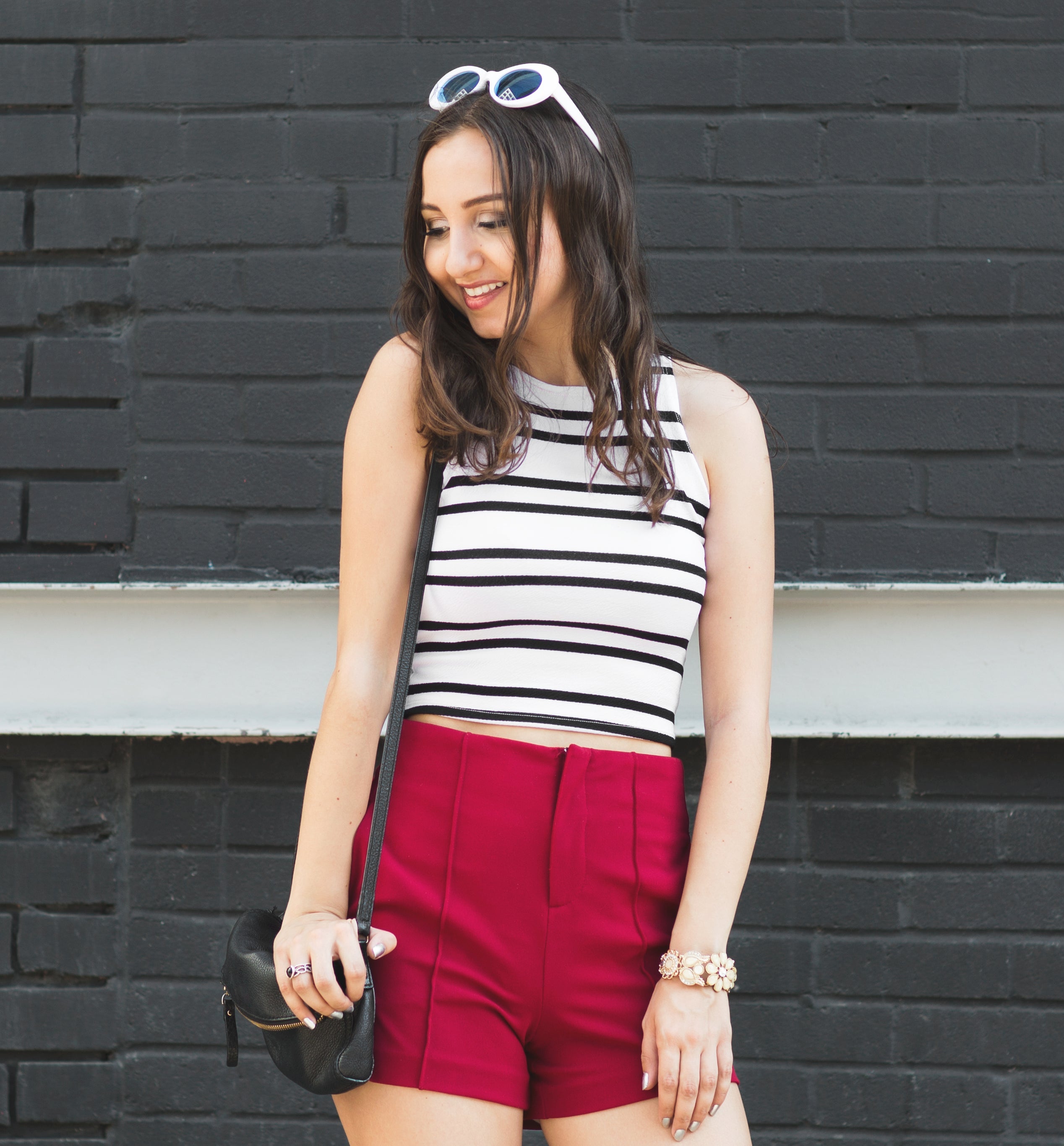 files/stylish-young-woman-posing.jpg